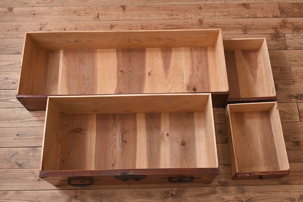 アンティーク家具　和製アンティーク　明治大正期　前面欅材　二本松重ね箪笥(衣装箪笥)