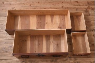 アンティーク家具　和製アンティーク　明治大正期　前面欅材　二本松重ね箪笥(衣装箪笥)