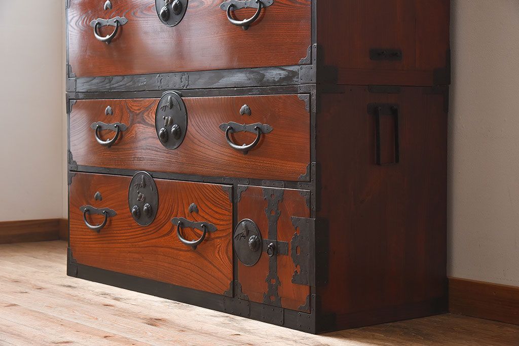 アンティーク家具　和製アンティーク　明治大正期　前面欅材　二本松重ね箪笥(衣装箪笥)