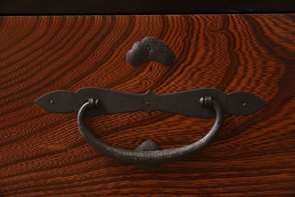 アンティーク家具　和製アンティーク　明治大正期　前面欅材　二本松重ね箪笥(衣装箪笥)