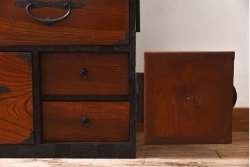 アンティーク家具　和製アンティーク　明治大正期　前面欅材　二本松重ね箪笥(衣装箪笥)