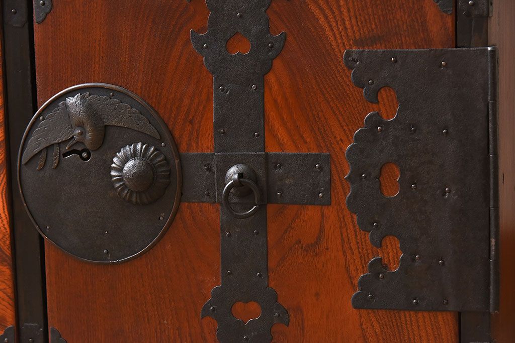 アンティーク家具　和製アンティーク　明治大正期　前面欅材　二本松重ね箪笥(衣装箪笥)