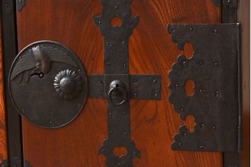 アンティーク家具　和製アンティーク　明治大正期　前面欅材　二本松重ね箪笥(衣装箪笥)