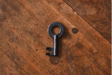 アンティーク家具　和製アンティーク　明治大正期　前面欅材　二本松重ね箪笥(衣装箪笥)