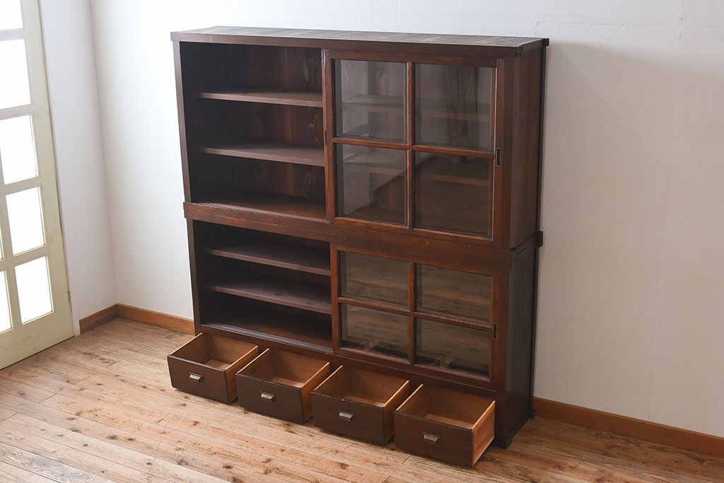 アンティーク家具　和製アンティーク　檜材!ガラス引き戸の和モダンな重ね収納棚