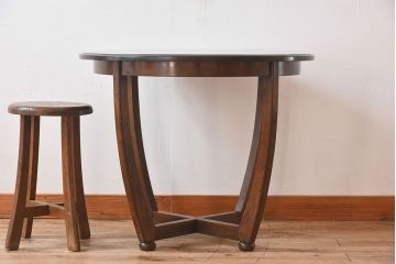 アンティーク家具　和製アンティーク　カバ材!お洒落なデザインのラウンドカフェテーブル
