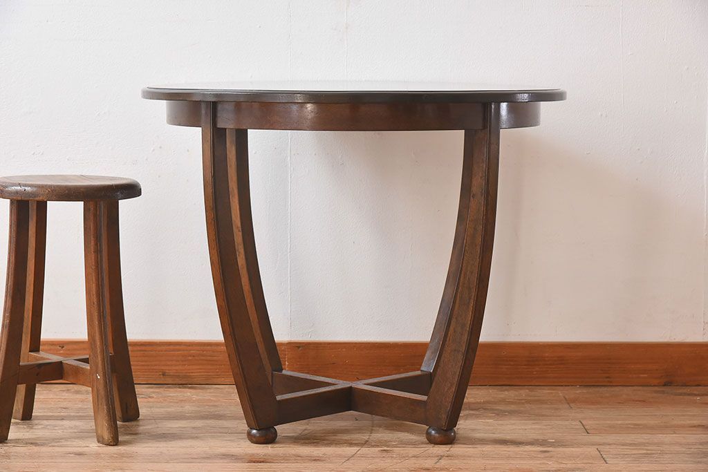 アンティーク家具　和製アンティーク　カバ材!お洒落なデザインのラウンドカフェテーブル