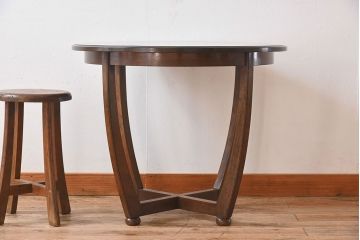 アンティーク家具　和製アンティーク　カバ材!お洒落なデザインのラウンドカフェテーブル