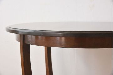 アンティーク家具　和製アンティーク　カバ材!お洒落なデザインのラウンドカフェテーブル