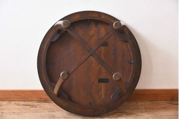 アンティーク家具　和製アンティーク　カバ材!お洒落なデザインのラウンドカフェテーブル