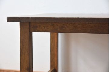 レトロ家具　ナラ材製!アンティーク　レトロな雰囲気の子供用机(デスク)