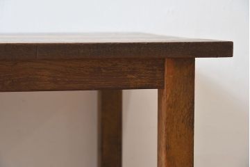 レトロ家具　ナラ材製!アンティーク　レトロな雰囲気の子供用机(デスク)