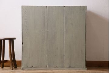 レトロ家具　レトロデザイン　モールガラス!アンティークペイント戸棚(収納棚)