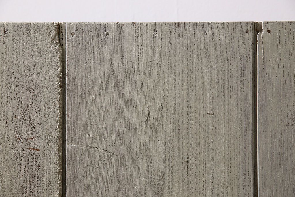 レトロ家具　レトロデザイン　モールガラス!アンティークペイント戸棚(収納棚)