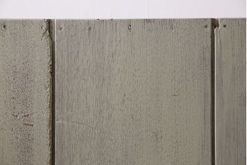 レトロ家具　レトロデザイン　モールガラス!アンティークペイント戸棚(収納棚)