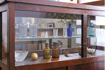 アンティーク家具　和製アンティーク　引き出し付き!カウンター型ガラスケース(カウンターテーブル)(2)