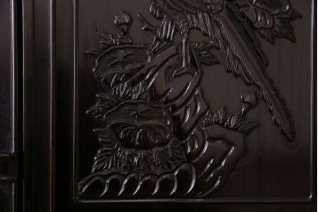 中古　民芸家具　黒檀材(唐木)製　高級品!彫刻が素晴らしいサイドボード(キャビネット、飾り棚)(定価約220万円)