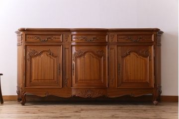 ヴィンテージ家具　フランスビンテージ　パーケット天板　マホガニー材製　彫刻が美しい特大サイドボード