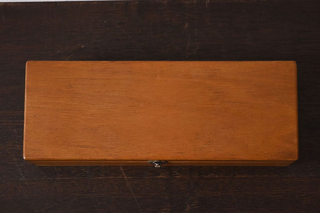 アンティーク雑貨　昭和レトロ　味わいある古い木のアンティーク収納箱(収納ケース・小箱)