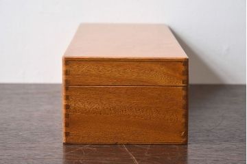 アンティーク雑貨　昭和レトロ　味わいある古い木のアンティーク収納箱(収納ケース・小箱)