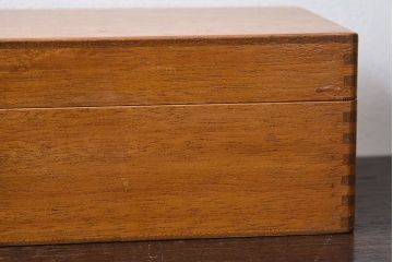 アンティーク雑貨　昭和レトロ　味わいある古い木のアンティーク収納箱(収納ケース・小箱)