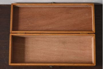 アンティーク雑貨　昭和レトロ　味わいある古い木のアンティーク収納箱(収納ケース・小箱)