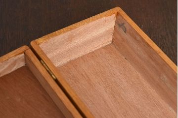 アンティーク雑貨　昭和レトロ　味わいある古い木のアンティーク収納箱(収納ケース・小箱)