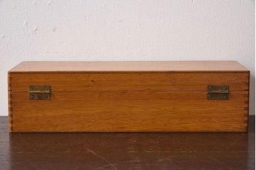 アンティーク雑貨　昭和レトロ　味わいある古い木のアンティーク収納箱(収納ケース・小箱)