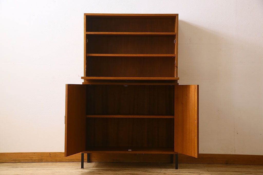 北欧家具　機能性に優れたライティングビューロー(キャビネット、収納棚)