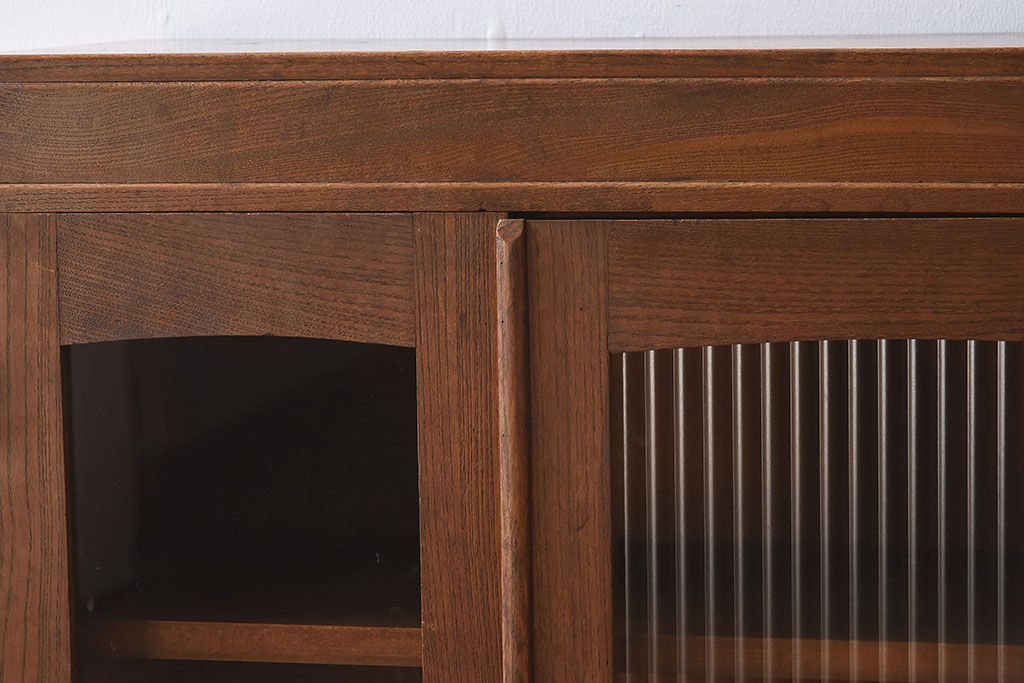 レトロ家具　モールガラス入りアンティーク本箱(ブックケース)　昭和レトロ