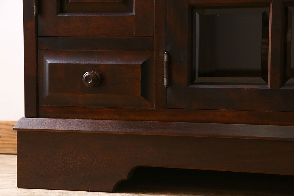 中古　北海道民芸家具　サイドボード(収納棚、戸棚)(定価38万円)(1)