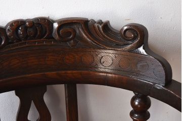 アンティーク家具　イギリスアンティーク　高級品　上質なアームチェア