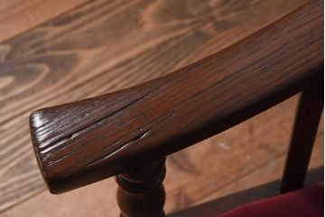 アンティーク家具　イギリスアンティーク　高級品　上質なアームチェア