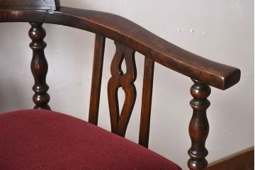 アンティーク家具　イギリスアンティーク　高級品　上質なアームチェア