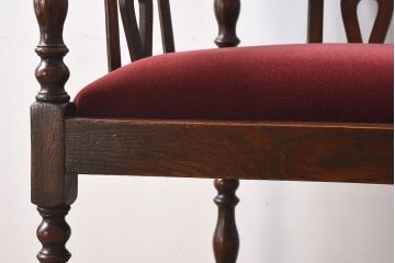 アンティーク家具　イギリスアンティーク　高級品　上質なアームチェア
