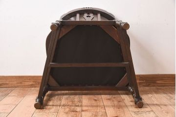 アンティーク家具　イギリスアンティーク　高級品　上質なアームチェア