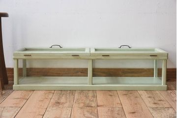 アンティーク家具　アンティークペイント　小さな卓上ガラスケース(コレクションケース)(2)