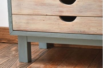 ヴィンテージ家具　ネームプレート付き!　イギリスビンテージ　古い木製の脚付きドロワー(引き出し)
