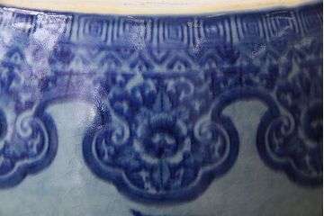 アンティーク雑貨　古民具・骨董　珍しい図柄の瀬戸火鉢