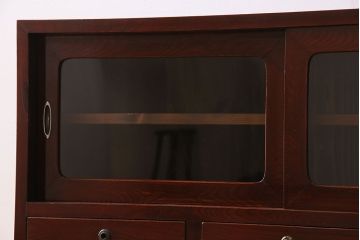アンティーク家具　和モダン　鉄脚付き!クリアガラス引き戸の漆がきれいな箪笥ローボード