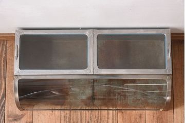 レトロ家具　和製アンティーク　レトロな味わい　シャビーな魅力の駄菓子屋さんブリキガラスケース