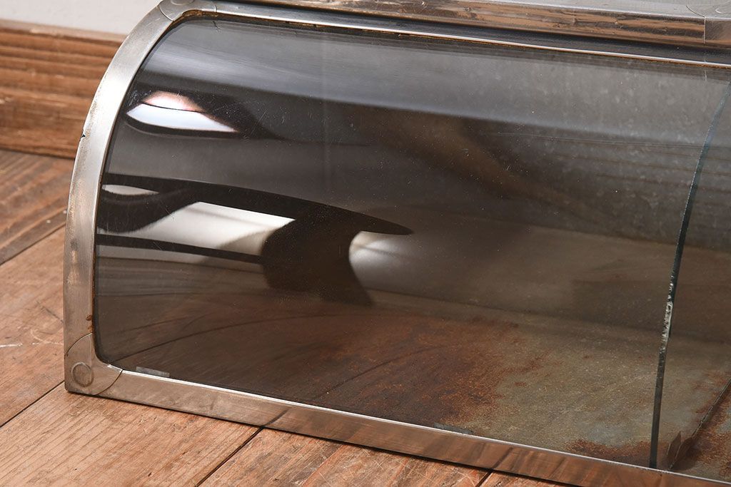 レトロ家具　和製アンティーク　レトロな味わい　シャビーな魅力の駄菓子屋さんブリキガラスケース