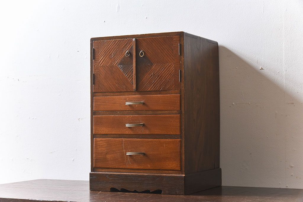 レトロ家具　昭和レトロ　観音扉付き!小さなアンティーク小引き出し