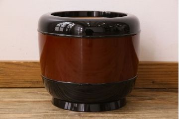 アンティーク雑貨　木製!和製アンティーク　なめらかな光沢が美しい丸火鉢