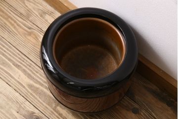 アンティーク雑貨　木製!和製アンティーク　なめらかな光沢が美しい丸火鉢