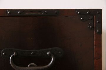 アンティーク家具　明治大正期　古民具・骨董　玉杢!前面欅材の上品な重ね箪笥