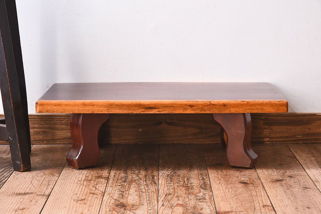 アンティーク雑貨　民芸家具　一枚板!木味のぬくもりがある花梨材の小さな花台(カリン材)