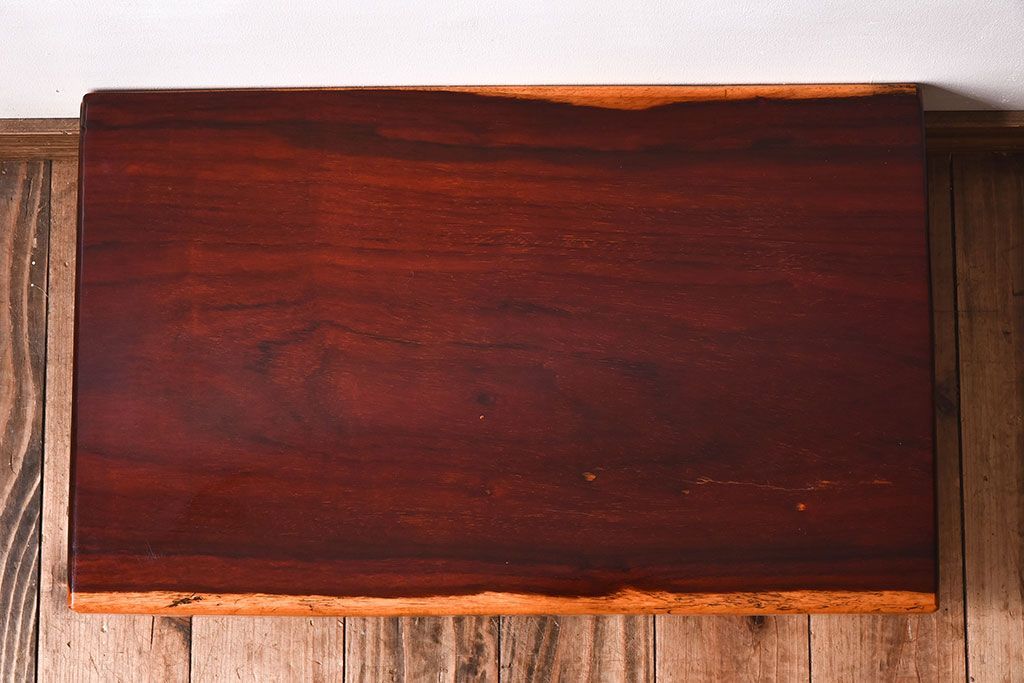 アンティーク雑貨　民芸家具　一枚板!木味のぬくもりがある花梨材の小さな花台(カリン材)