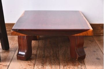 アンティーク雑貨　民芸家具　一枚板!木味のぬくもりがある花梨材の小さな花台(カリン材)