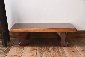 アンティーク雑貨　民芸家具　一枚板!木味のぬくもりがある花梨材の小さな花台(カリン材)